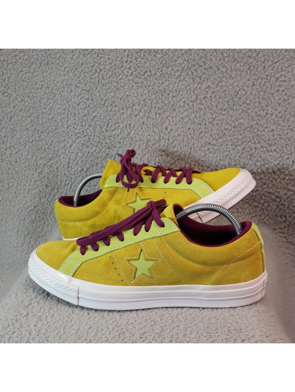 Converse One Star OX Suede Low Apple Green Men 10 / Women 12